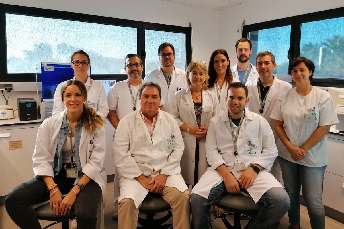 Equipo de investigación del CiberINFEC en el IMIBIC, en Córdoba.